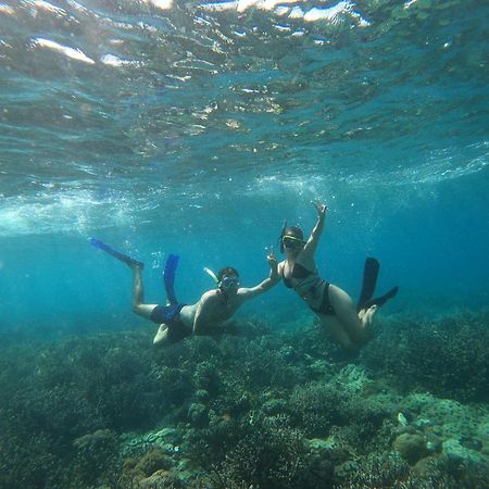 Dua Putri Komodo Homestay Экстерьер фото