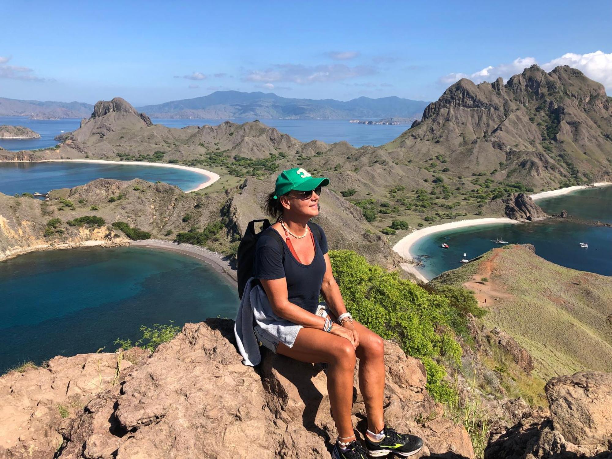 Dua Putri Komodo Homestay Экстерьер фото