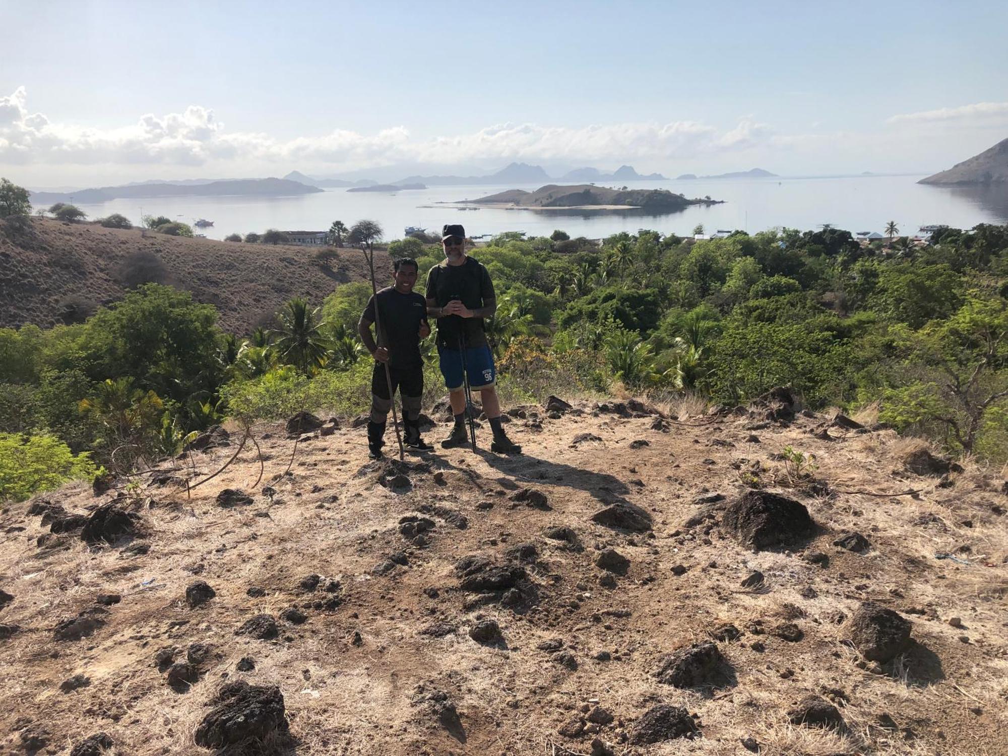 Dua Putri Komodo Homestay Экстерьер фото