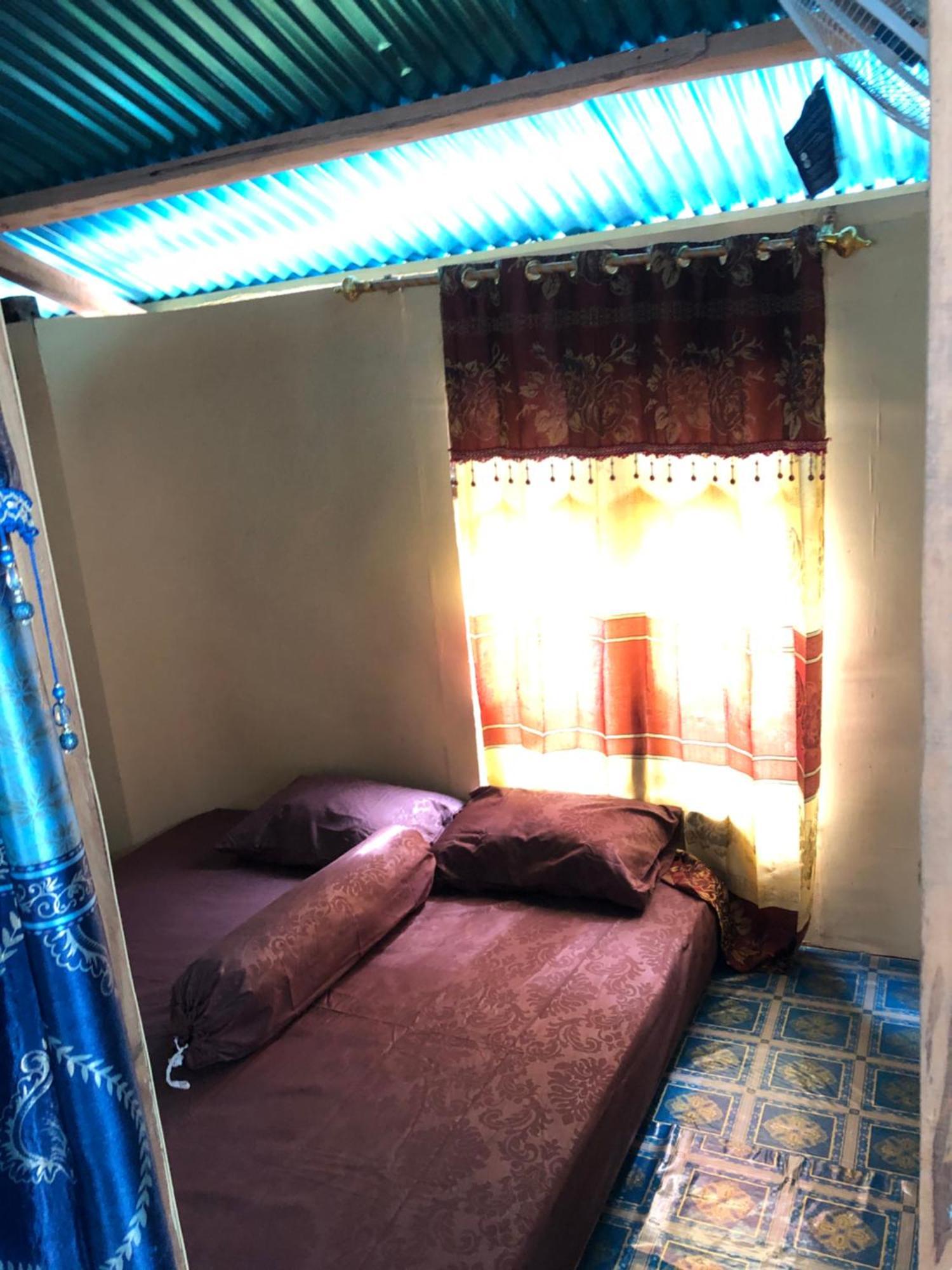 Dua Putri Komodo Homestay Экстерьер фото